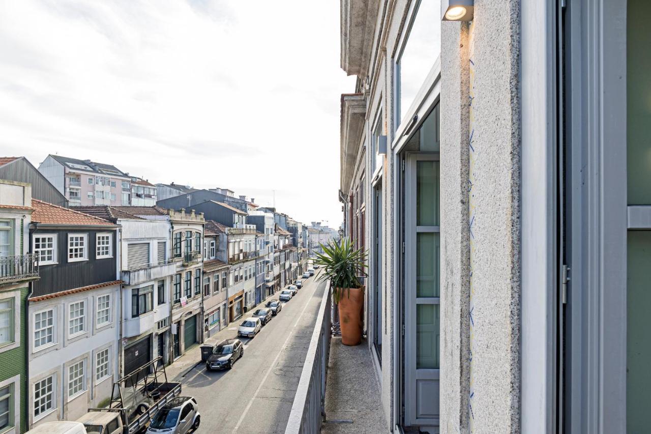 Palacio Fenizia - Bonfim 191 By Lovelystay Porto Exterior photo